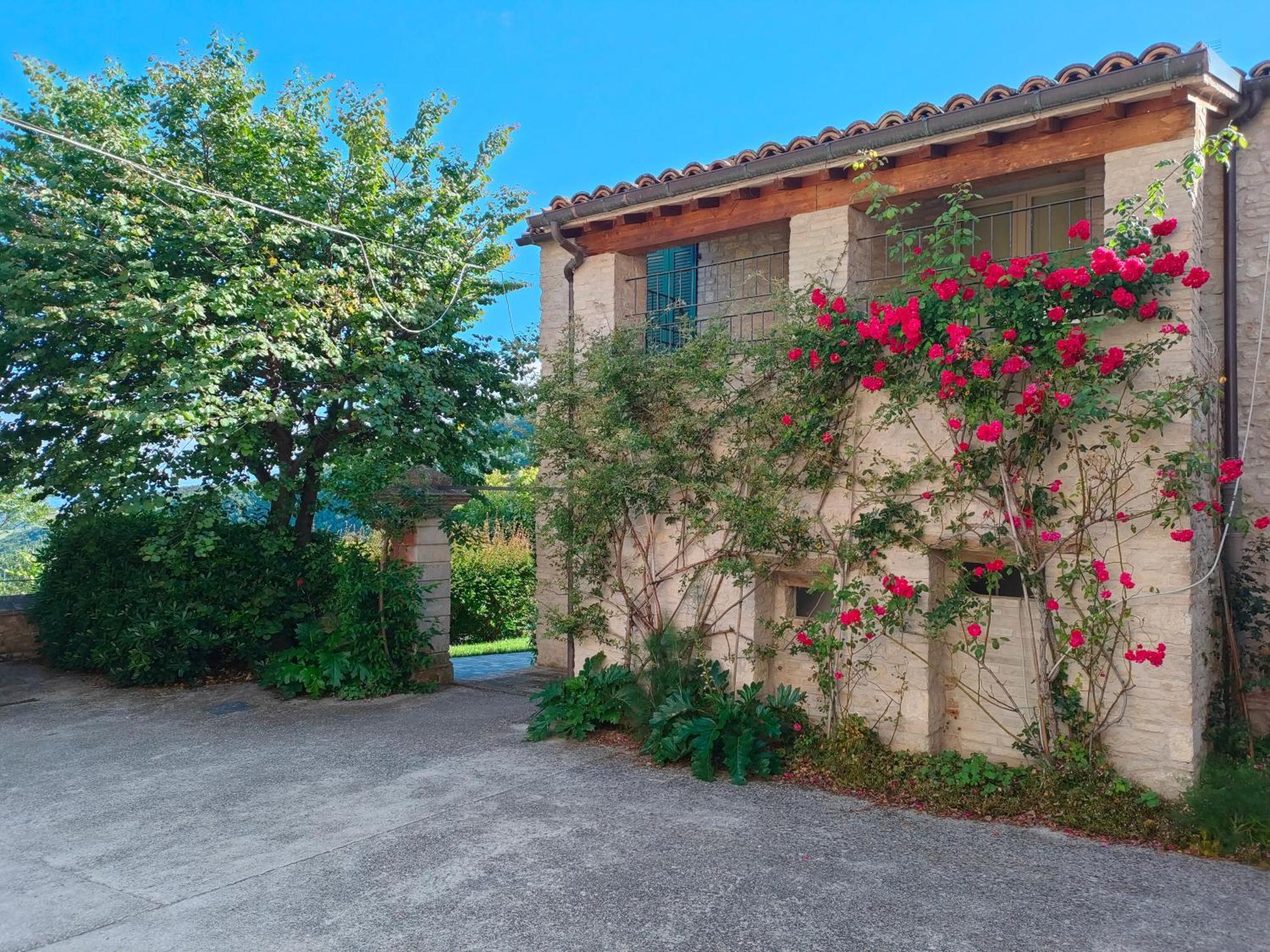 Appartamento La Panoramica Avenale Esterno foto