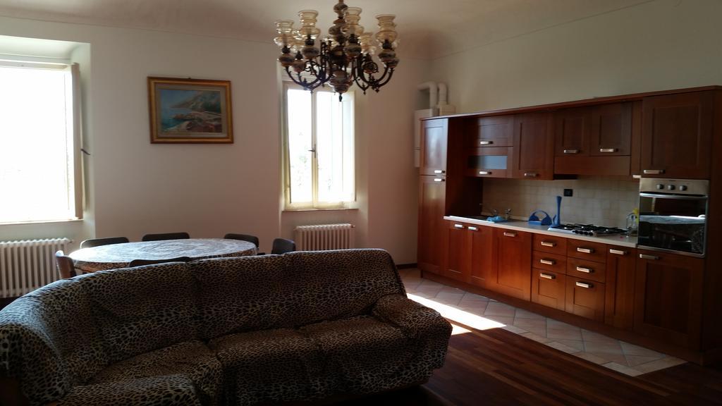 Appartamento La Panoramica Avenale Camera foto